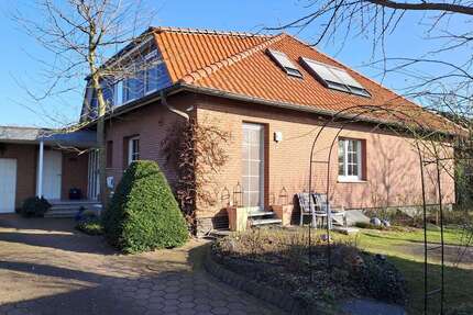 Haus zum Kaufen in Petershagen 299.000,00 € 223 m²