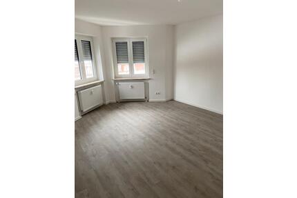 Moderne Wohnung - 680,00&nbsp;EUR Kaltmiete, ca.&nbsp; 82,00&nbsp;m&sup2; in Weiden in der Oberpfalz (PLZ: 92637)
