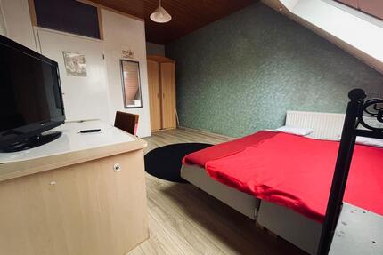 Zimmer in Wohnung - 330,00&nbsp;EUR Kaltmiete, ca.&nbsp; 30,00&nbsp;m&sup2; in Saarbrücken (PLZ: 66119) St. Arnual