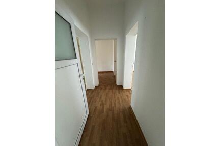 ! Dessau - schöne - 1 - Raum - Wohnung mit EBK ! AB SOFORT ! L8 - Dessau-Roßlau