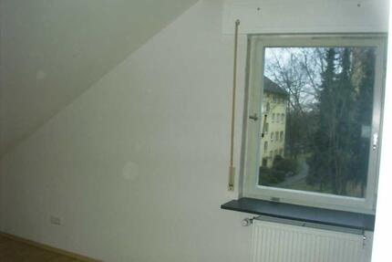 dachgeschoßwohnung 2 zimmer,darmstadt bürgerpark zum 1.12.m 610€