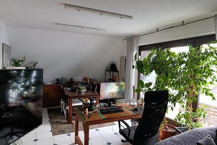 Gemütliche Dachgeschosswohnung mit Balkon - Attendorn