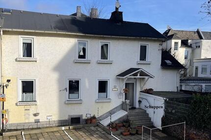 Erstbezug nach Sanierung __WohnungHaus 5 ZKB, G-WC, Keller - Limburg an der Lahn