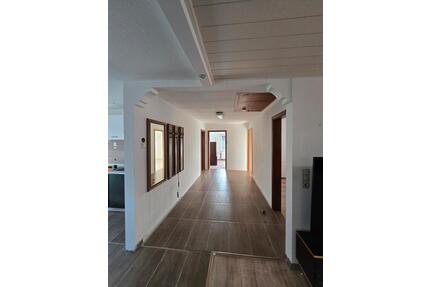 4-Zimmer-Wohnung im Obergeschoss eines Zweifamilienhauses - Kirchdorf