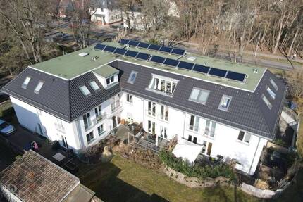 4-Zimmer-Wohnung im 1. Obergeschoss mit Balkon, Aufzug und Tiefgaragenstellplatz, Energieklasse A - Teltow