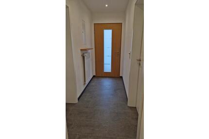 2- Zimmer Wohnung in Doppelhaushälfte inkl. Garage - Salmtal