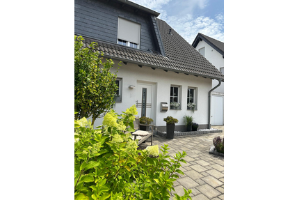Haus zum Kaufen in Baesweiler 399.000,00 € 131 m²