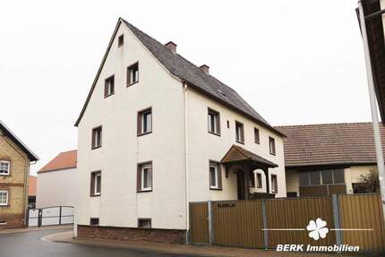 BERK Immobilien - Großzügiges Zweifamilienhaus mit Charme und viel Platz für Generationen - Mömlingen