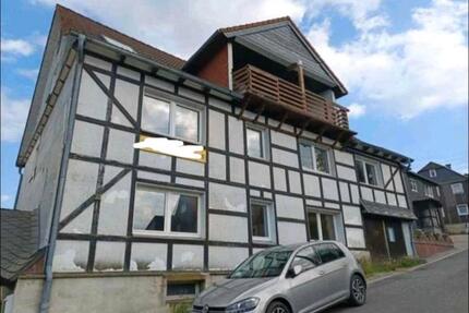 Mehrfamilien Haus zum Verkauf - 30.000,00&nbsp;EUR Kaufpreis, ca.&nbsp; 400,00&nbsp;m&sup2; in Großbreitenbach (PLZ: 98701)