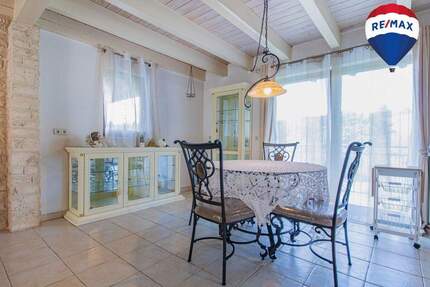 Zwei vielseitig nutzbare Doppelhaushälften mit großem Ausbaupotenzial in Weilheim - Heubach