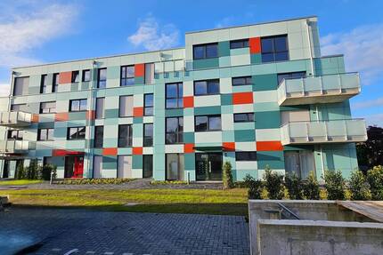 2 Zimmer, offene Küche, Bad mit Dusche, Aufzug - Duisburg Hochheide