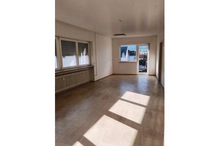 Geräumige Wohnung mit Südbalkon und Terrasse in Rabenau-Londorf