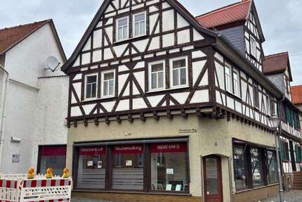 Haus zum Kaufen in Büdingen 499.000,00 € 388 m²