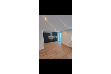 Zwei Zimmer Wohnung 60 Quadratmeter - Tiefenbach