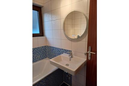 3-Zimmer-Erdgeschosswohnung: Frisch renoviert in Ohmenhausen - Reutlingen Reutlingen-Betzingen