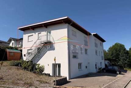 Wohnung zum Mieten in Tiefenbach 900,00 € 90 m²