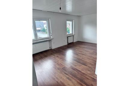 Helle 4-Zimmer-Wohnung Zentral - 1.000,00&nbsp;EUR Kaltmiete, ca.&nbsp; 119,00&nbsp;m&sup2; in Bünde (PLZ: 32257)