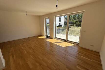Haus zum Mieten in Frensdorf 2.250,00 € 203 m²