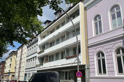 Haus zum Kaufen in Hamburg 2.750.000,00 € 785.45 m²