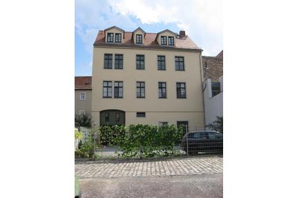 Altbaucharme im Herzen von Naumburg – Wohnung mit Innenhof-Stellplatz in der Mühlgasse 21, Naumburg - Naumburg (Saale)