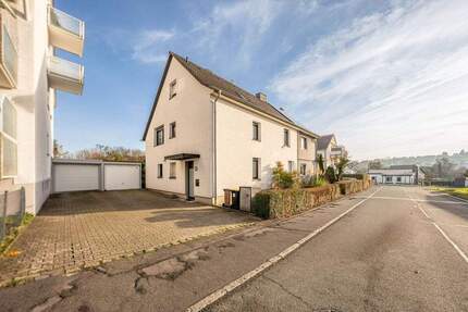 Raum, Substanz & Mieteinnahmen - Doppelhaushälfte mit Perspektive - Dortmund Berghofen