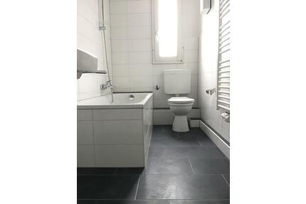 Flotte 2-Zimmer-Dachgeschosswohnung in Stadtlage! - Essen Huttrop