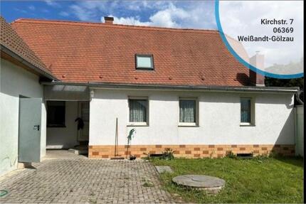 Einfamilienhaus mit großem Grundstück & Nebengebäuden - Südliches Anhalt