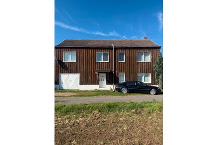 2 Häuser in Ruhiger Lage! 1.Haus ca 270qm. 2.Haus ca 200qm - Artern