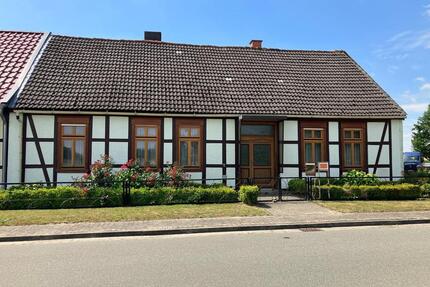 Doppelhaushälfte mit separatem Grundstück in Siedenlangenbeck - Salzwedel