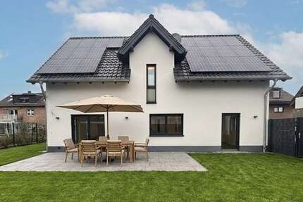 Haus zum Mieten in Dorsten 2.200,00 € 159 m²