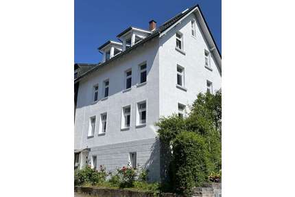 Haus zum Kaufen in Stuttgart ( Rohracker ) 785.000,00 € 204 m²