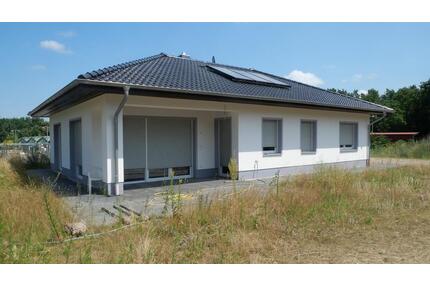 Einfamilienhaus Bungalow - 1.490,00&nbsp;EUR Kaltmiete, ca.&nbsp; 116,00&nbsp;m&sup2; in Joachimsthal (PLZ: 16247)