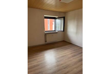 Wohnung in Saal a.d. Donau - 510,00&nbsp;EUR Kaltmiete, ca.&nbsp; 60,00&nbsp;m&sup2; in Saal an der Donau (PLZ: 93342)