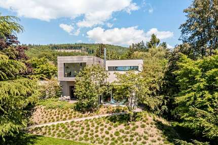 Haus zum Kaufen in Königstein im Taunus Falkenstein 3.750.000,00 € 283 m² - Königstein im Taunus / Falkenstein