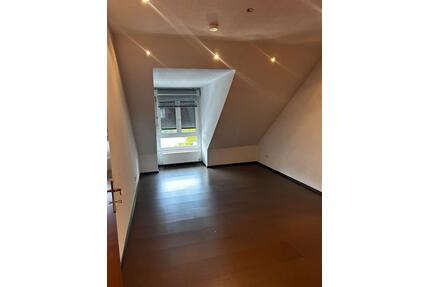 2 Zimmer Wohnung in IGB TOP Lage - Sankt Ingbert