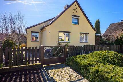 Wo der Sommer länger bleibt - Haus mit großem Garten & Pavillon - Muldestausee Muldenstein