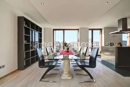 Wohnung zum Kaufen in Sindelfingen 950.000,00 € 200 m²