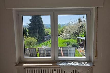 Zweifamilienhaus - Viel Platz für Familie & Rendite - Extertal