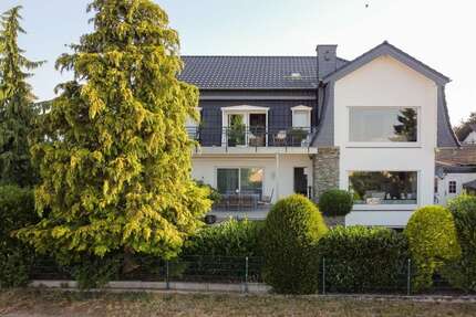 Haus zum Kaufen in Wiesbaden Nordenstadt 2.275.000,00 € 351 m² - Wiesbaden / Nordenstadt