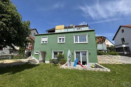 Saniertes Mehrfamilienhaus mit vier Wohneinheiten in Feuchtwangen