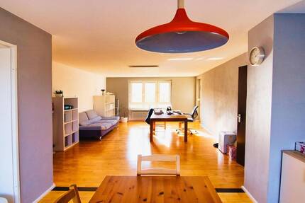 Helle 3,5-Zi.-Wohnung | 2 Balkone . TG-Stellplatz . Hobbyraum | 4 Zimmer Option - Germering