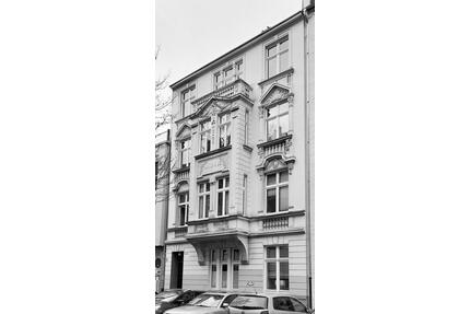 Düsseldorf-Friedrichstadt Stil-Altbau mit imposanter Fassade