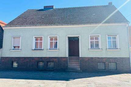 Haus zum Kaufen in Treuenbrietzen 145.000,00 € 150 m²