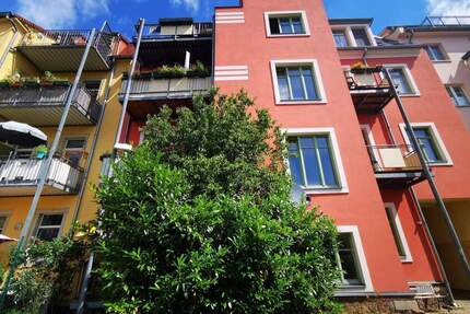 Schöne Altbauwohnung mit Balkon im Zentrum von Radebeul - Kötzschenbroda