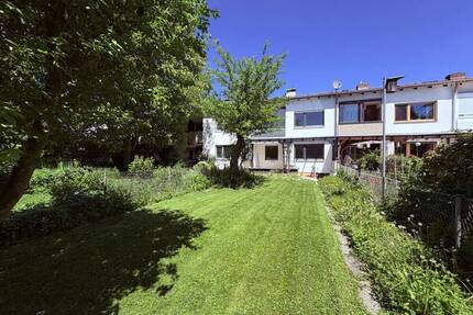 Willkommen in Ihrem neuennest! Reihenmittelhaus mit viel Potenzial - Rosenheim Fürstätt