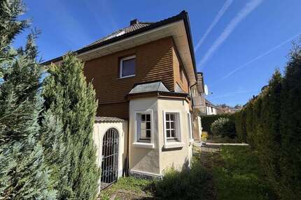 Haus zum Kaufen in Titisee-Neustadt 320.000,00 € 178 m²