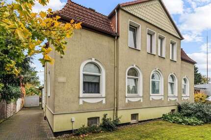 Haus zum Kaufen in Langenhagen 698.000,00 € 263 m²