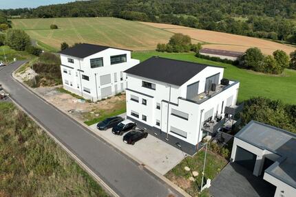 4,5% Rendite Moderne 2-Zimmer-Wohnung mit Terrasse in Feldrandlag - Gründau