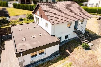 Modernisiertes Einfamilienhaus oder Zweifamilienhaus - Morsbach