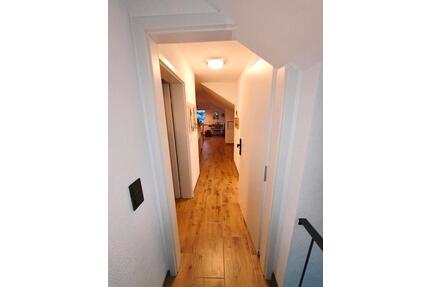 Moderne DG-Wohnung in Kirchheim unter Teck